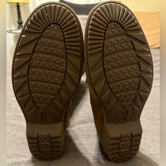 Teva tall boots women’s - Picture 3 of 7